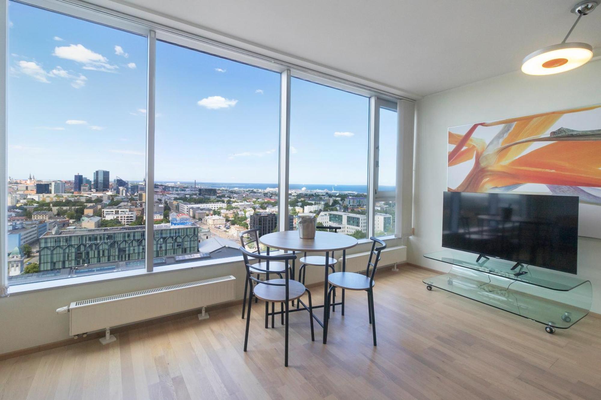 Revalia Fahle Airport Bus-Station Apartments With Best Views Esterno foto