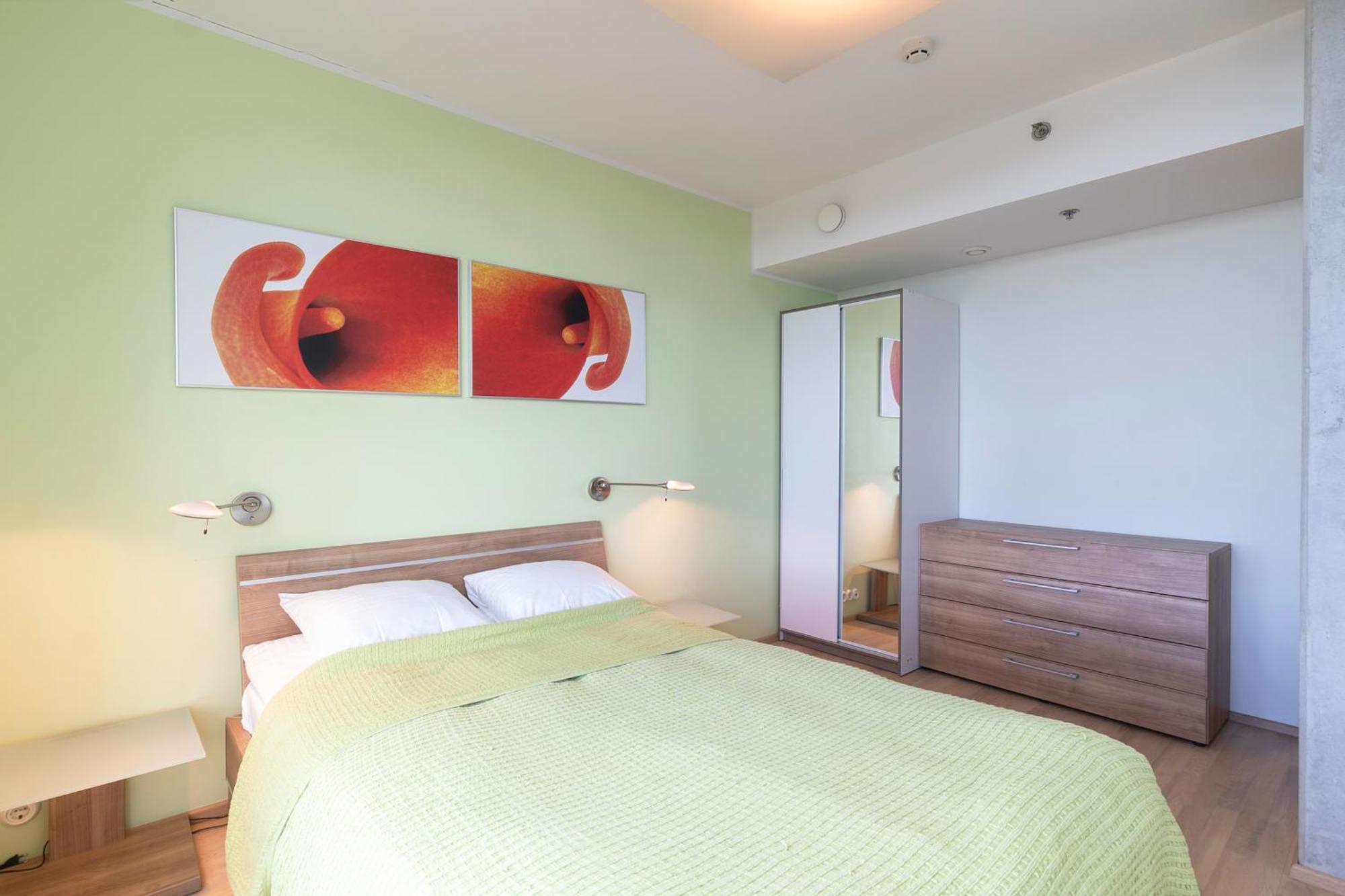 Revalia Fahle Airport Bus-Station Apartments With Best Views Esterno foto
