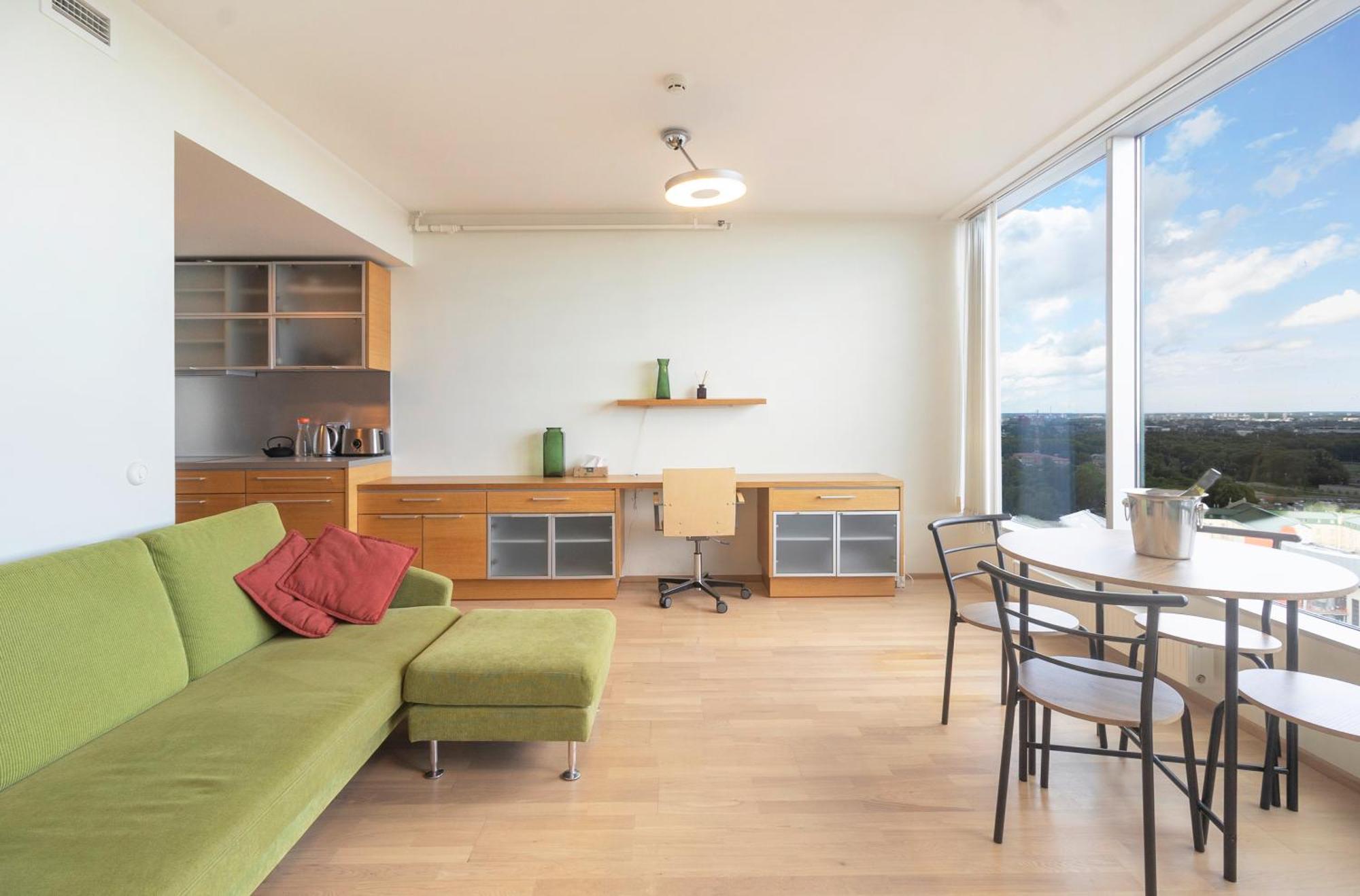Revalia Fahle Airport Bus-Station Apartments With Best Views Esterno foto