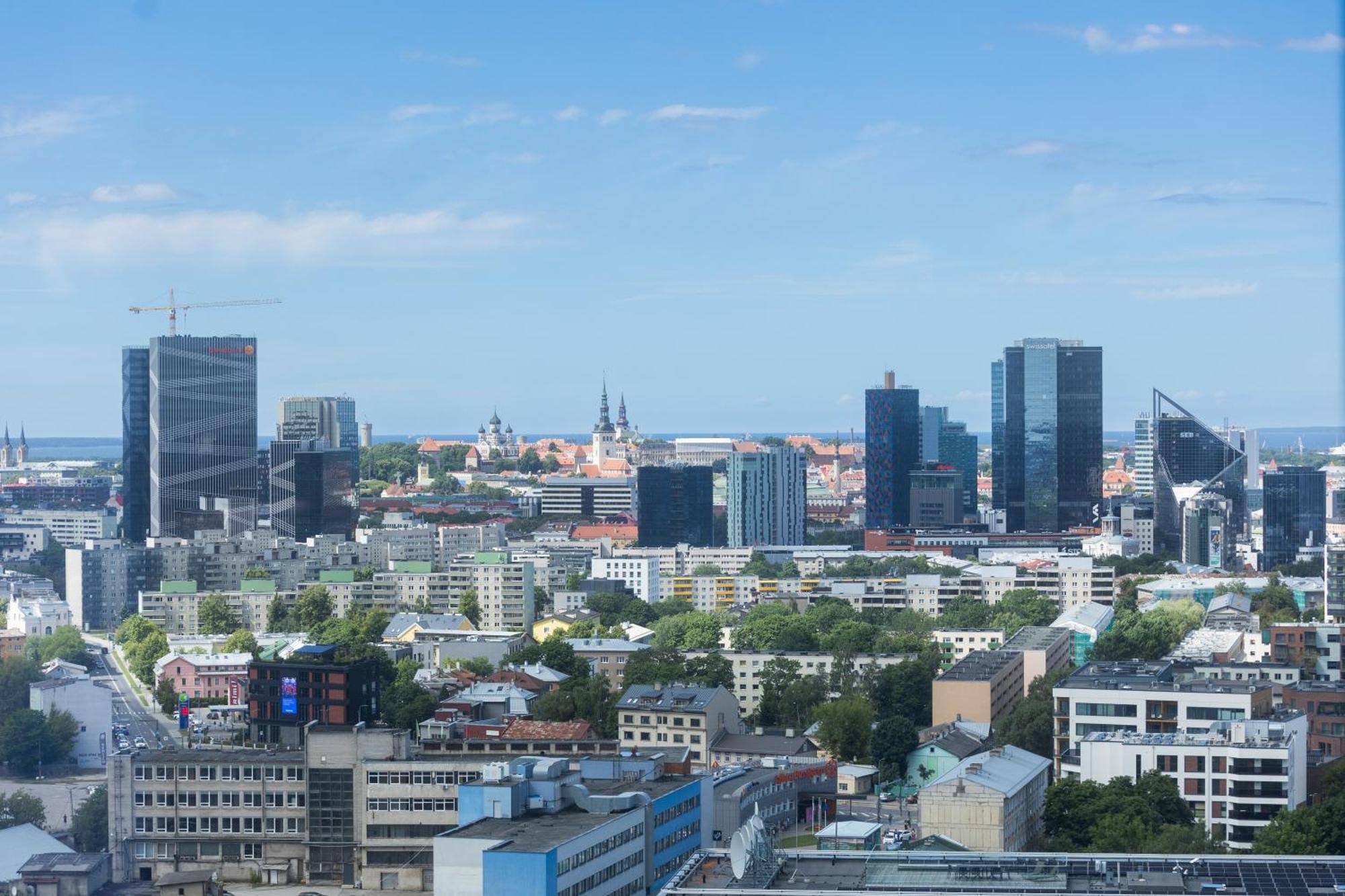 Revalia Fahle Airport Bus-Station Apartments With Best Views Esterno foto